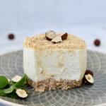 Birnensaft-Mousse Törtchen auf Haselnussknusperboden