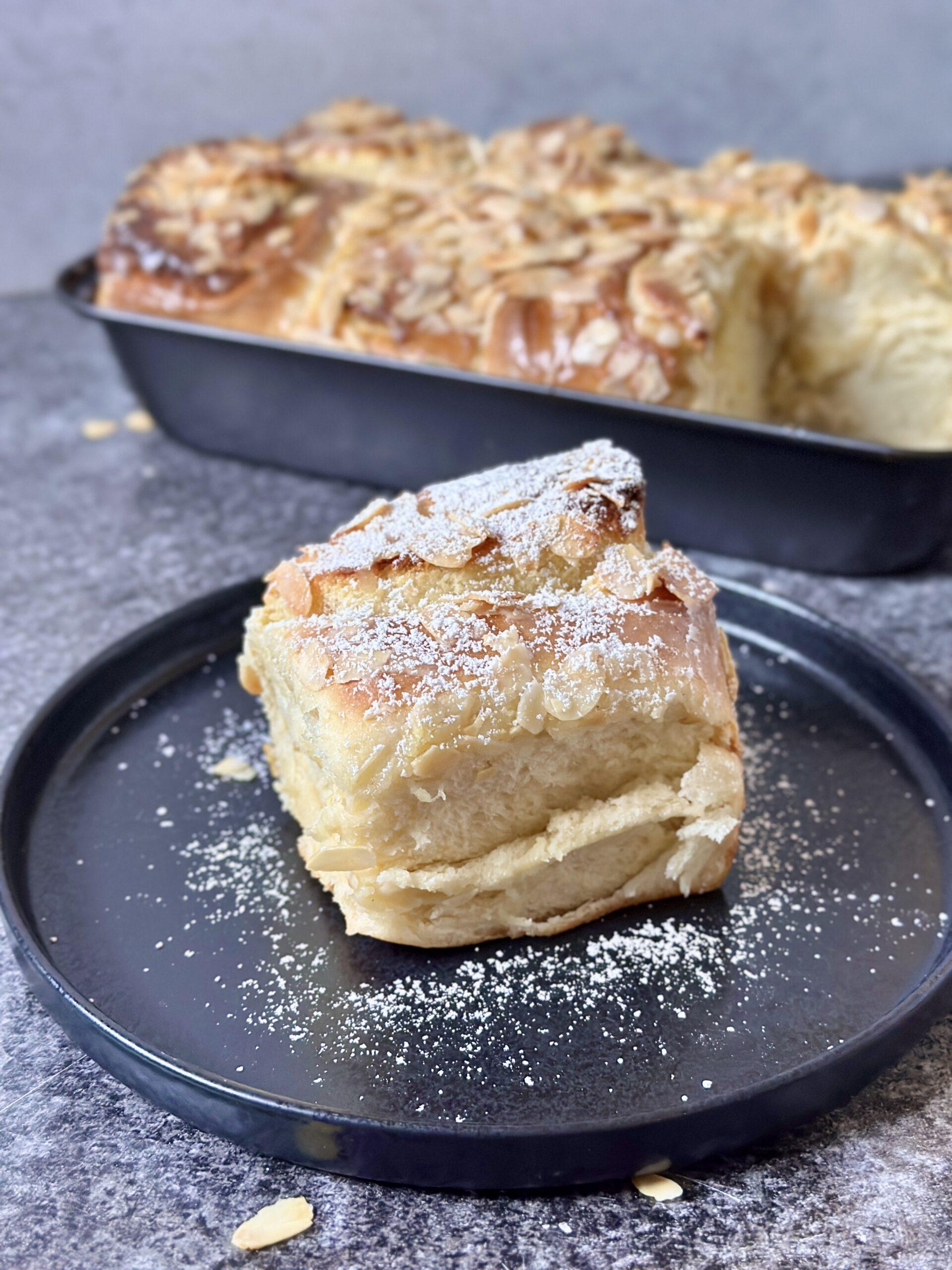 Du betrachtest gerade Mandelcroissant Schnecken mit Sauerteig